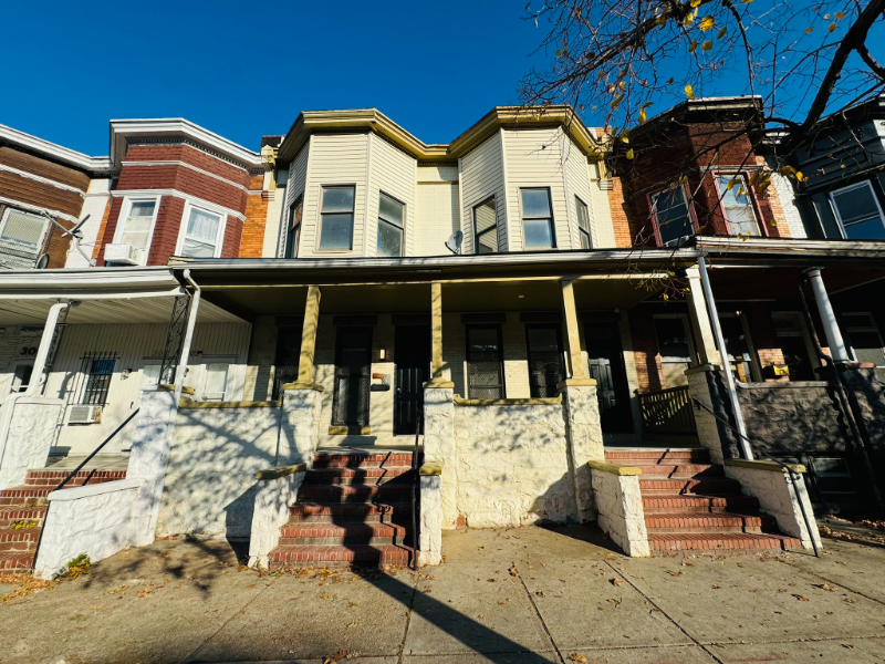 304 E 25th St #A - Photo 2 of 14