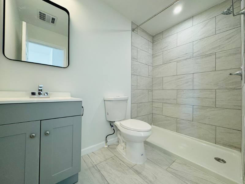 304 E 25th St #A - Photo 7 of 14