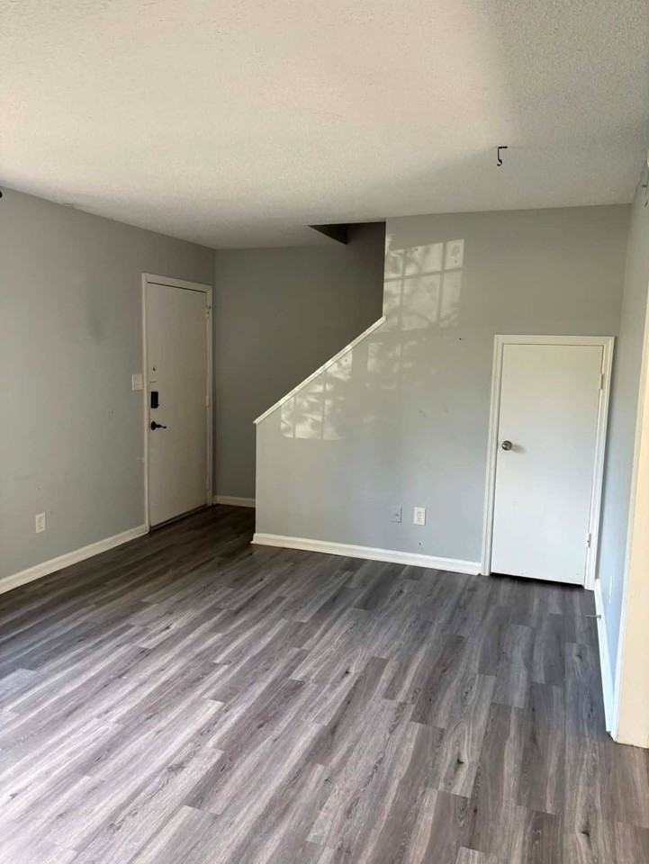 1205 Bethune Dr #B - Photo 2 of 18