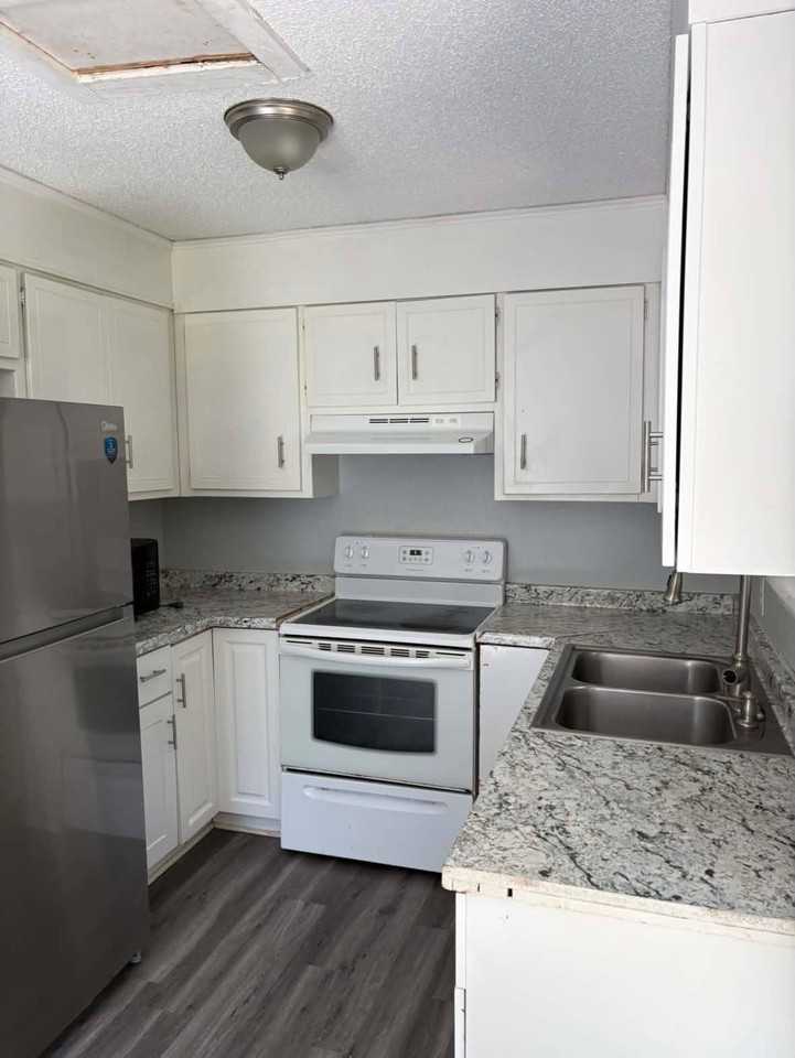1205 Bethune Dr #B - Photo 4 of 18