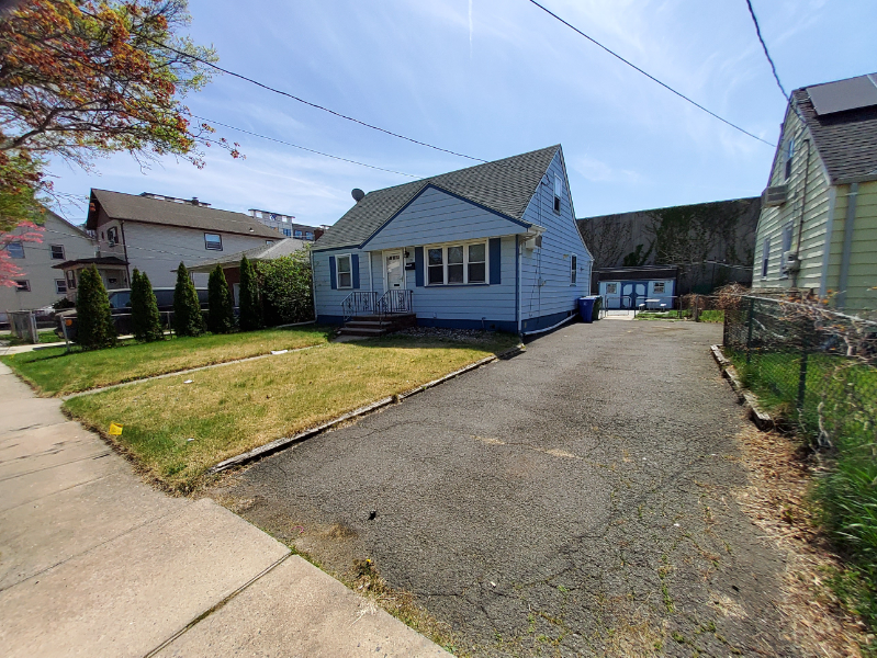 119 Lindegar St - Photo 3 of 20