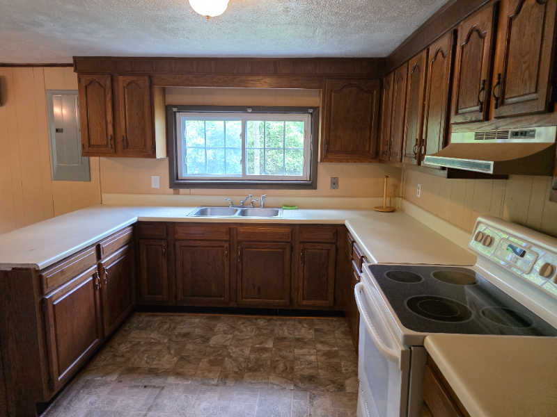 332 Lytle Cove Rd - Photo 6 of 15