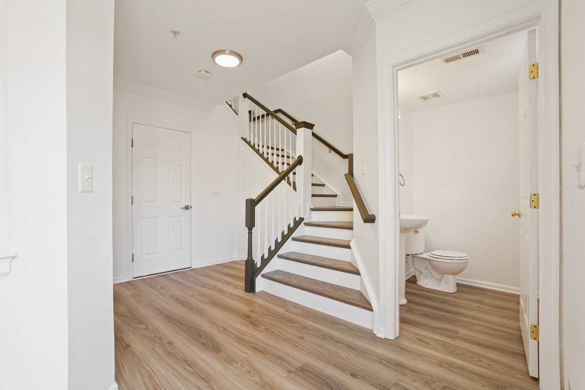 3603 Madison Ln - Photo 2 of 20