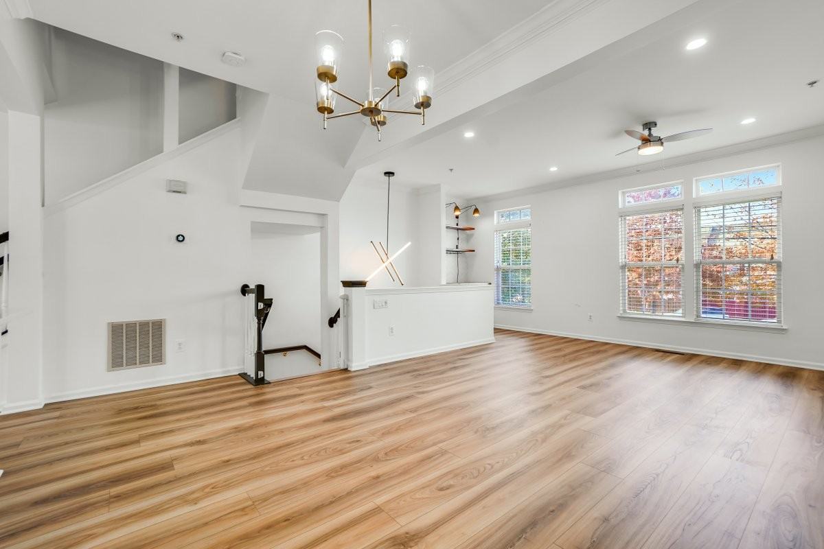 3603 Madison Ln - Photo 4 of 20