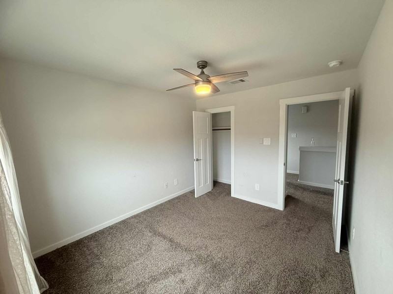 1218 Amistad Loop - Photo 3 of 16
