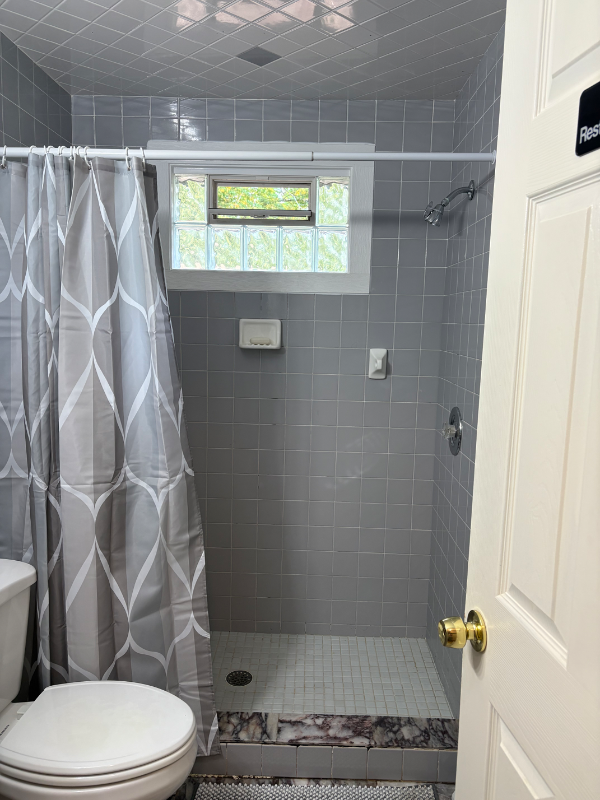 105 Robert Dr - Photo 7 of 26