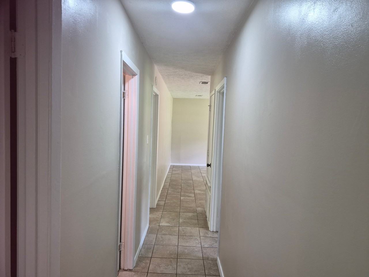 5629 Queen Mary Ln - Photo 3 of 14