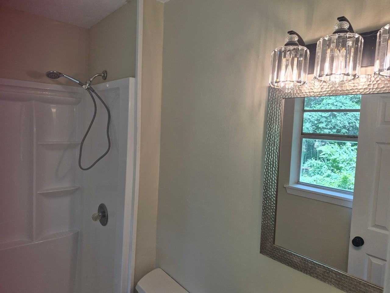 5629 Queen Mary Ln - Photo 4 of 14