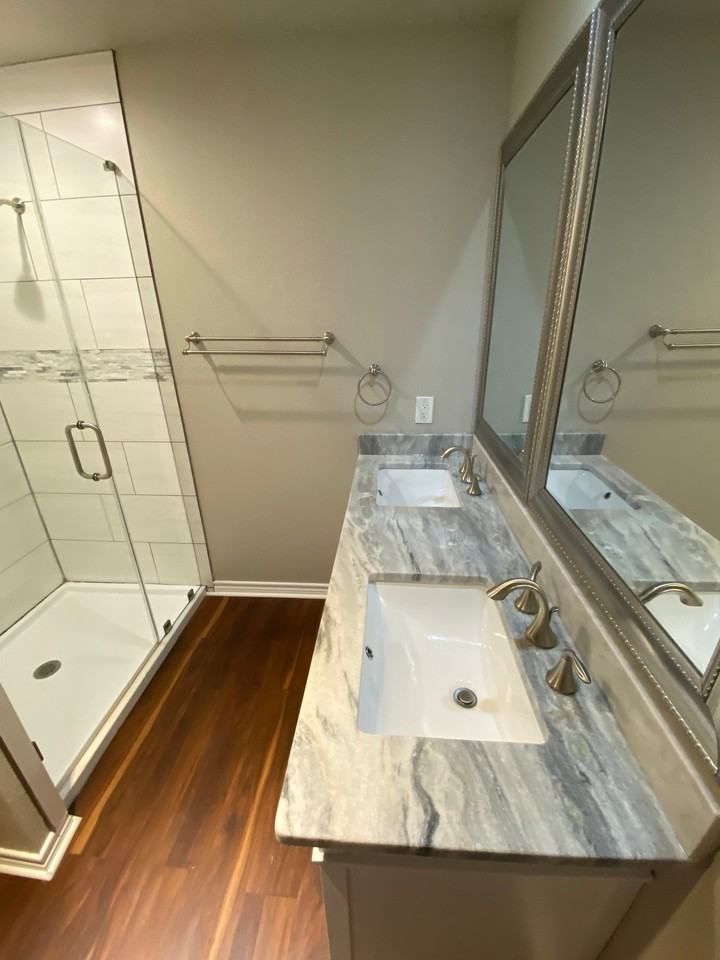 2118 Burnet St - Photo 5 of 28