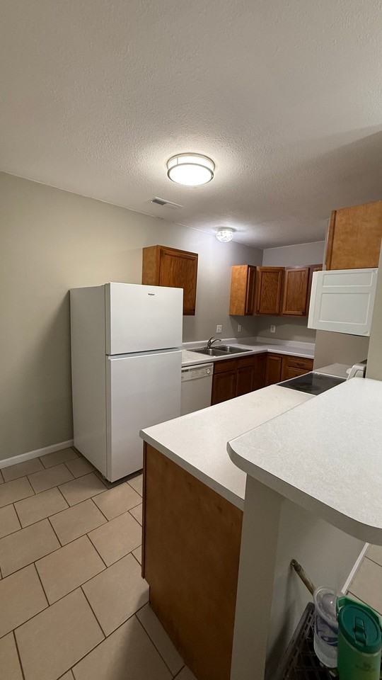 101 Westview Pl #D - Photo 3 of 10