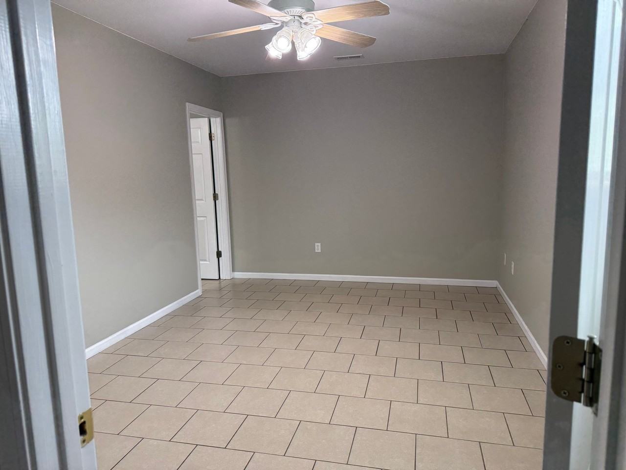 101 Westview Pl #D - Photo 7 of 10