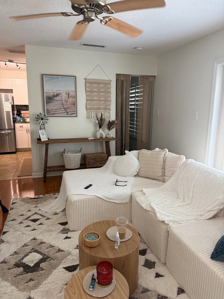 4984 Beach Dr Se #B - Photo 6 of 12