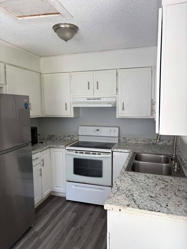 1205 Bethune Dr #A - Photo 4 of 18