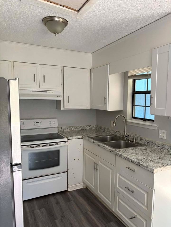 1205 Bethune Dr #A - Photo 7 of 18