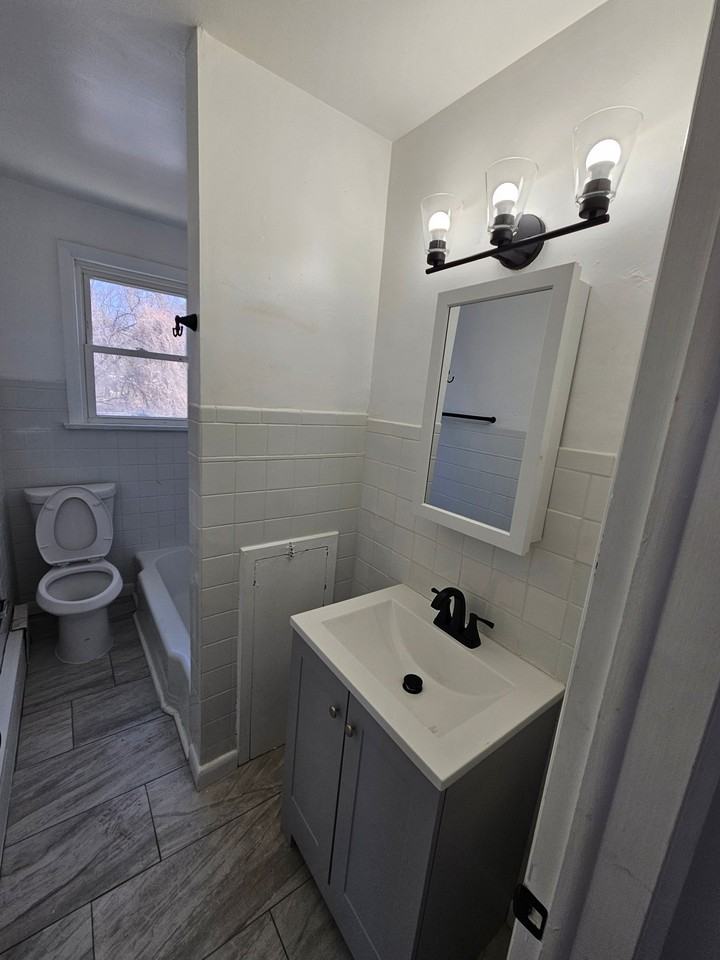 15 E Main St #15B - Photo 2 of 8