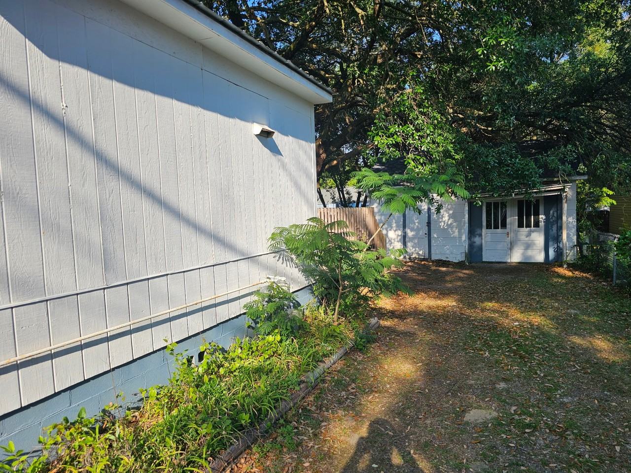 507 Seymour St - Photo 4 of 12