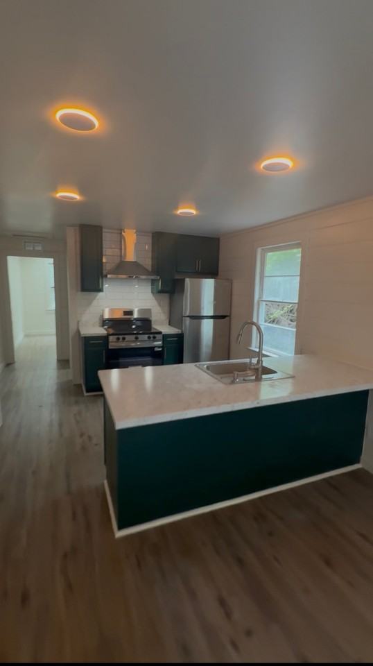 113 Randolph St #1 - Photo 3 of 8