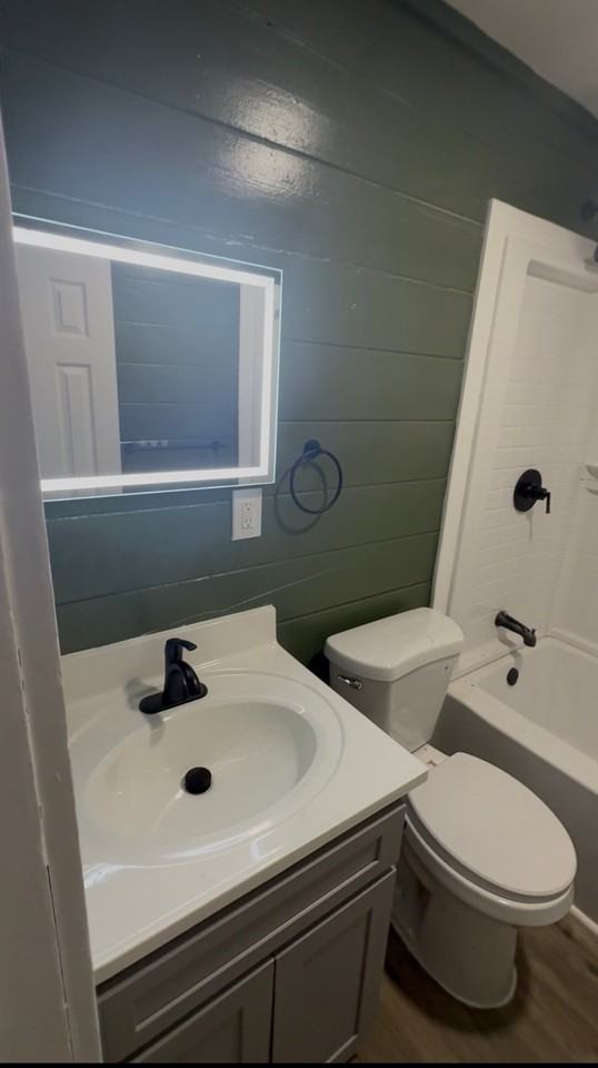 113 Randolph St #1 - Photo 6 of 8