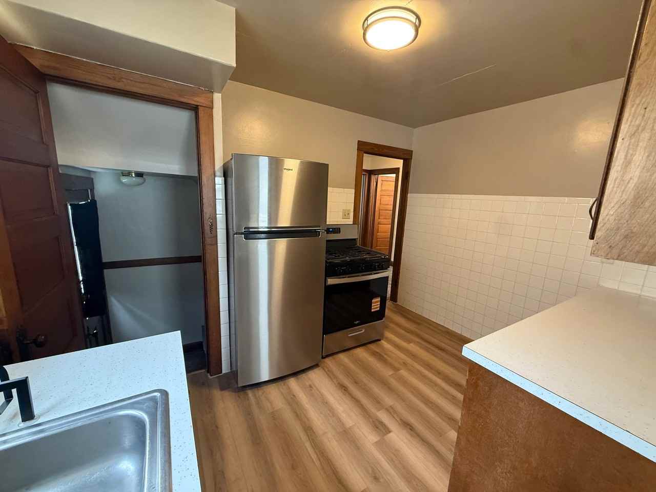1908 24th St - Photo 4 of 15