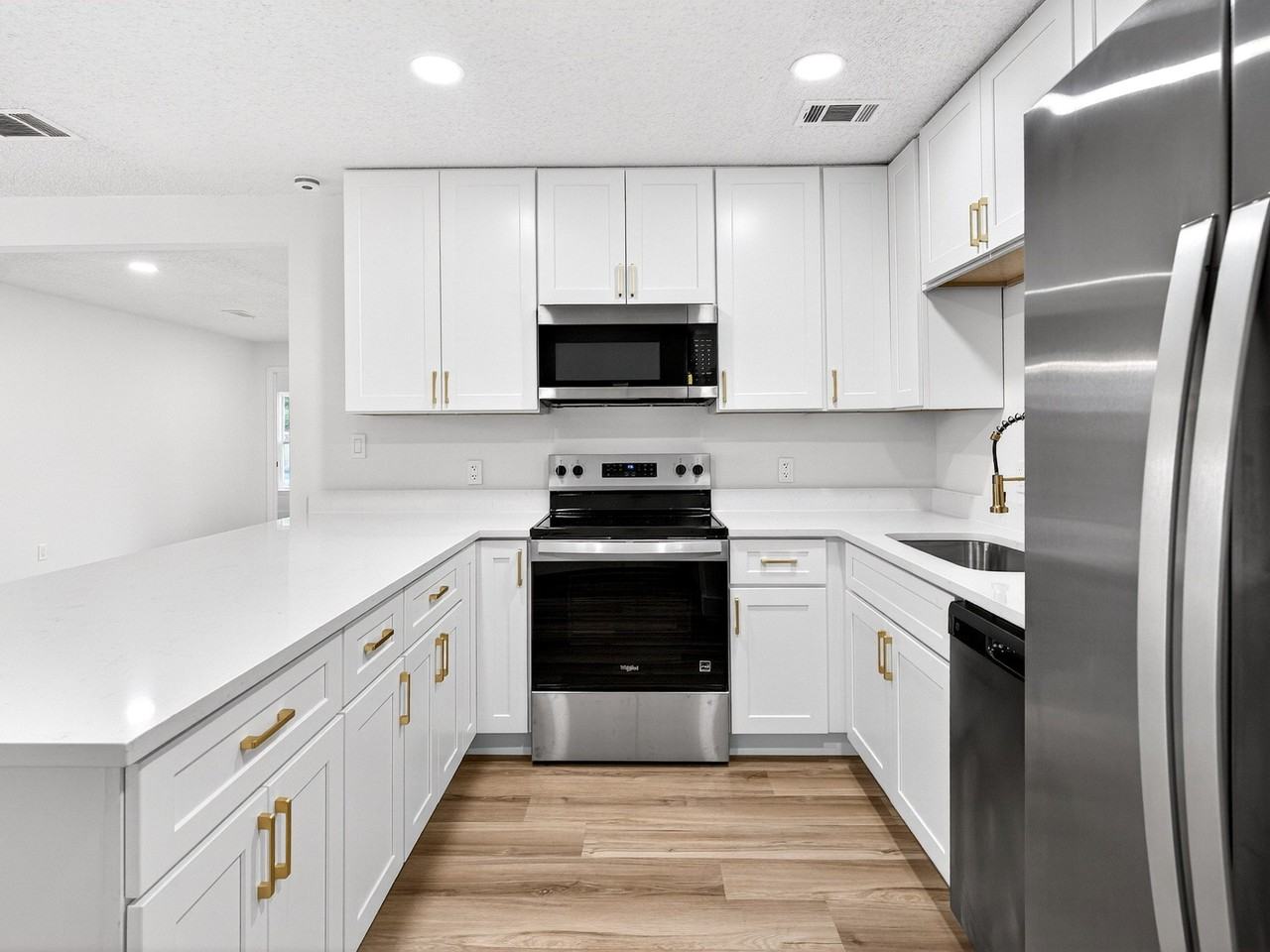501 Mccurdy St - Photo 4 of 18