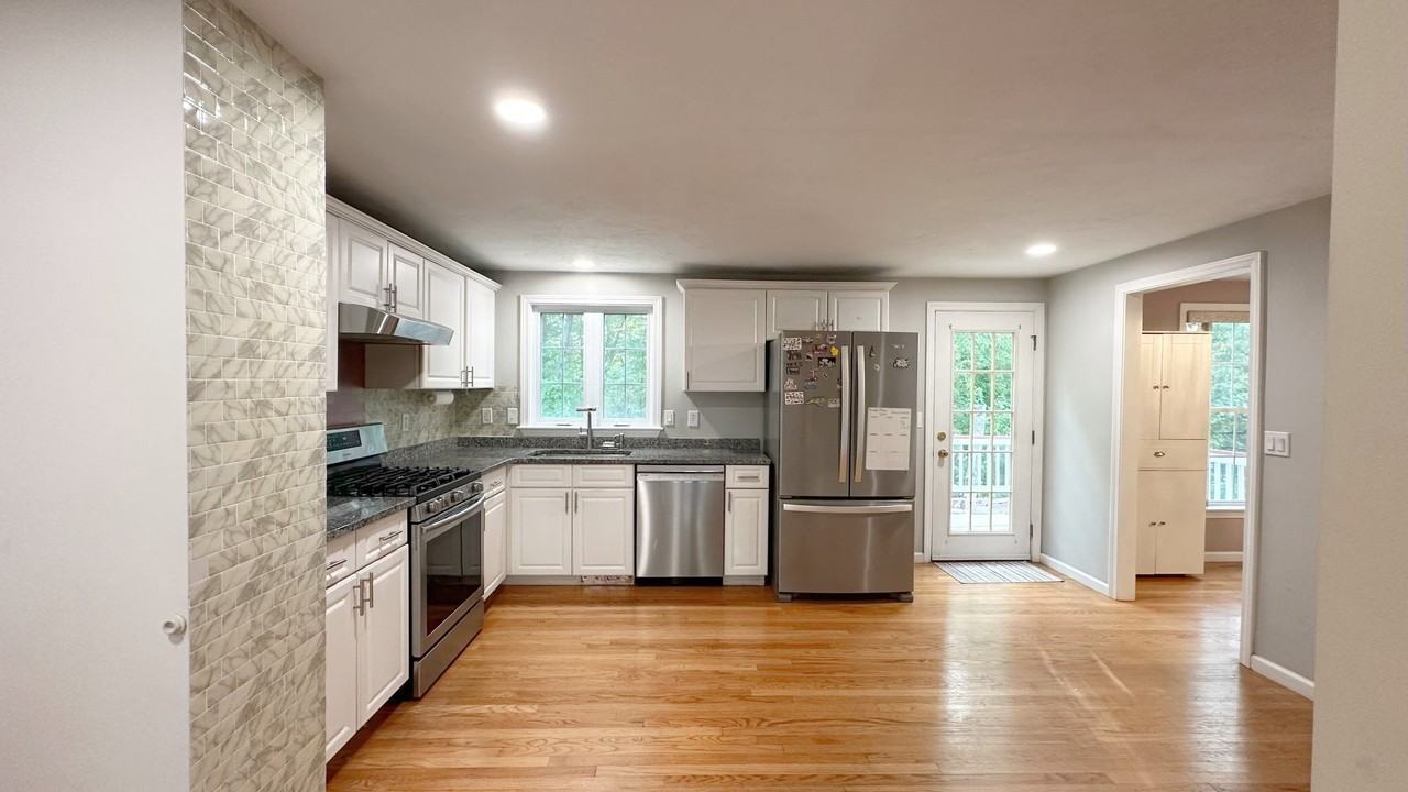 19 Indian Pond Rd - Photo 5 of 20