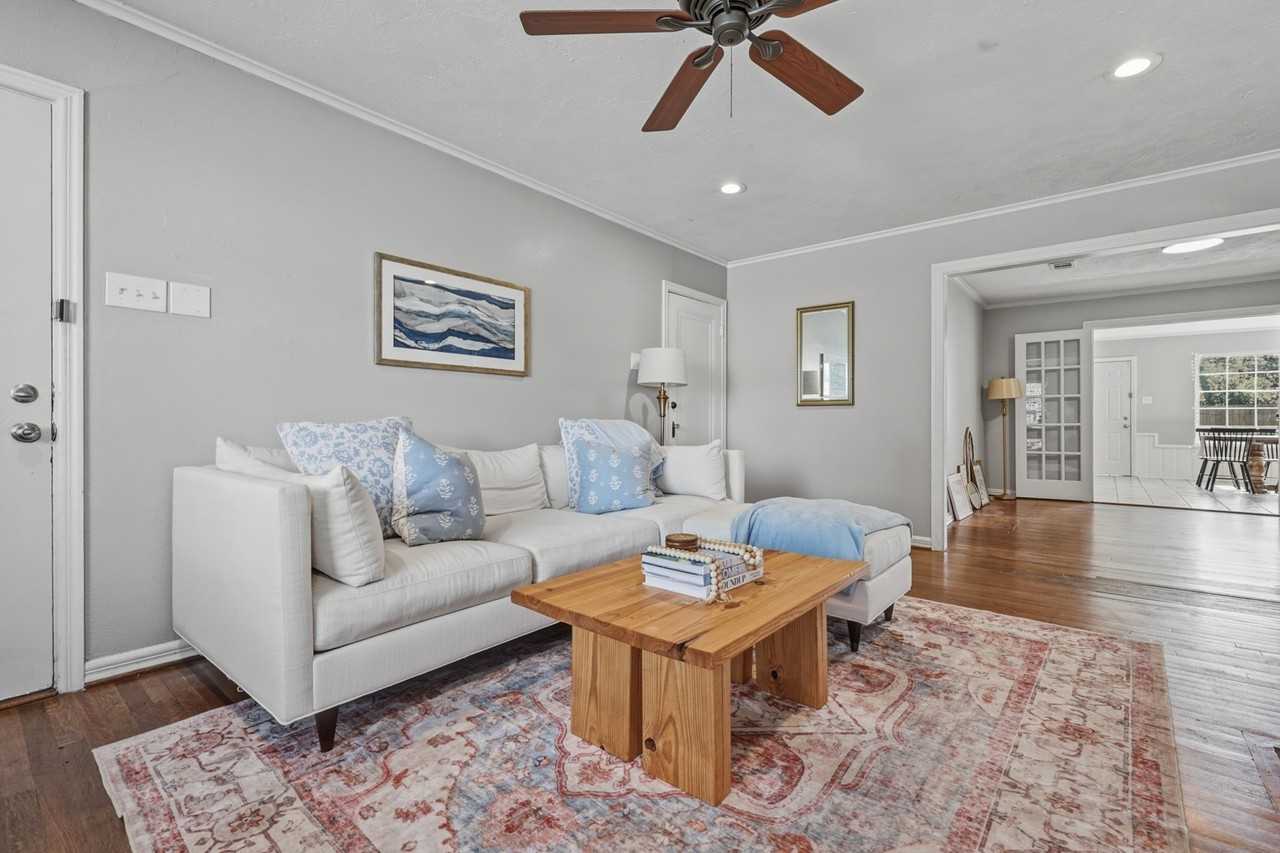 3601 Rogers Ave - Photo 6 of 20