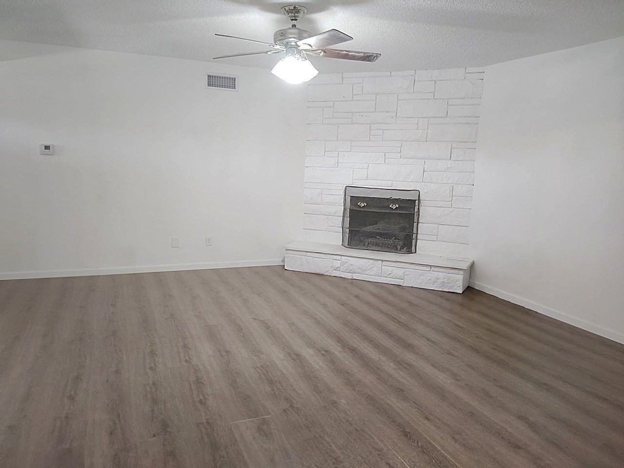 370 E Virginia St - Photo 6 of 17