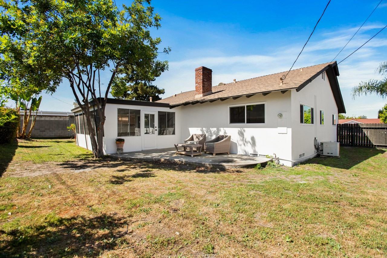 934 S Donna Beth Ave - Photo 4 of 20