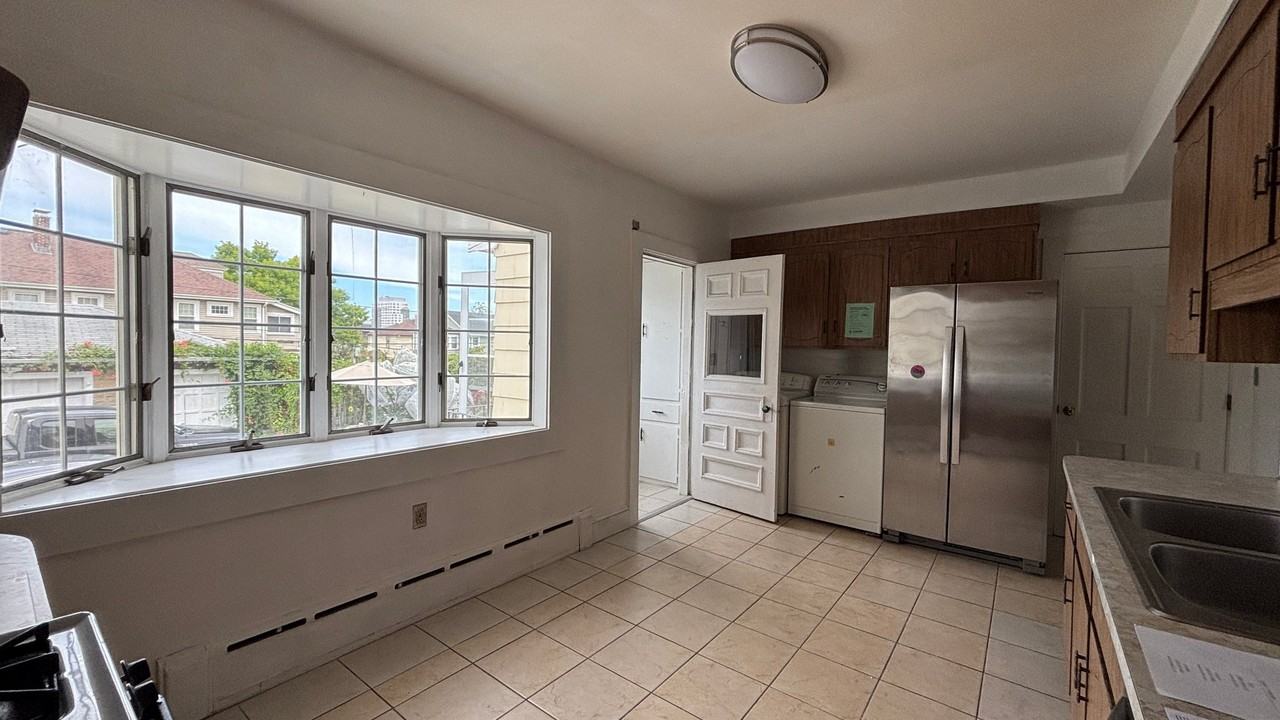 26 Mapleton St #1 - Photo 7 of 14