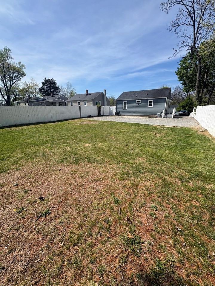 1331 Dudley St Nw - Photo 7 of 19
