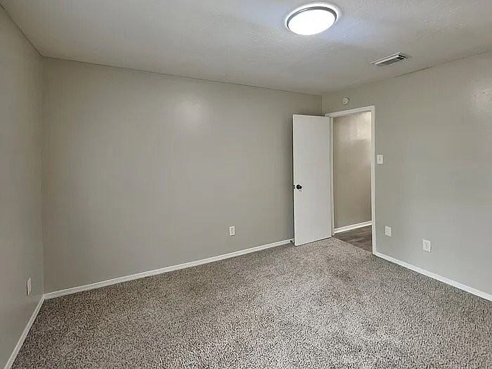3327 Sycamore Springs Dr - Photo 4 of 11