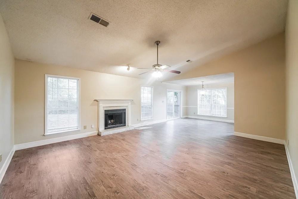 7854 Dogwood Way - Photo 2 of 11
