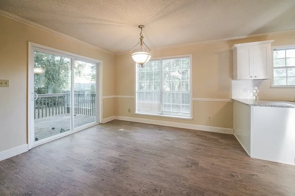 7854 Dogwood Way - Photo 4 of 11