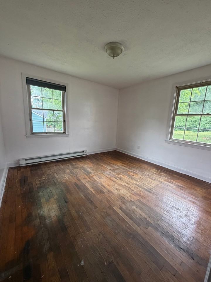 1719 Luton St - Photo 5 of 10