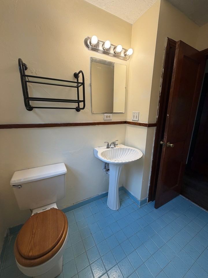 1719 Luton St - Photo 7 of 10