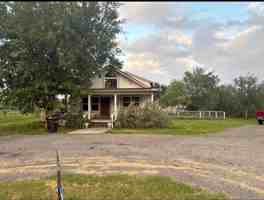 featured image of 382 County Road