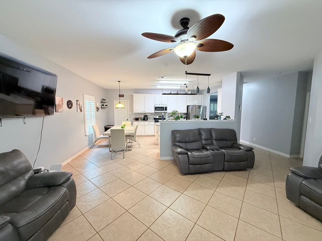 1712 Creek Knl - Photo 4 of 16