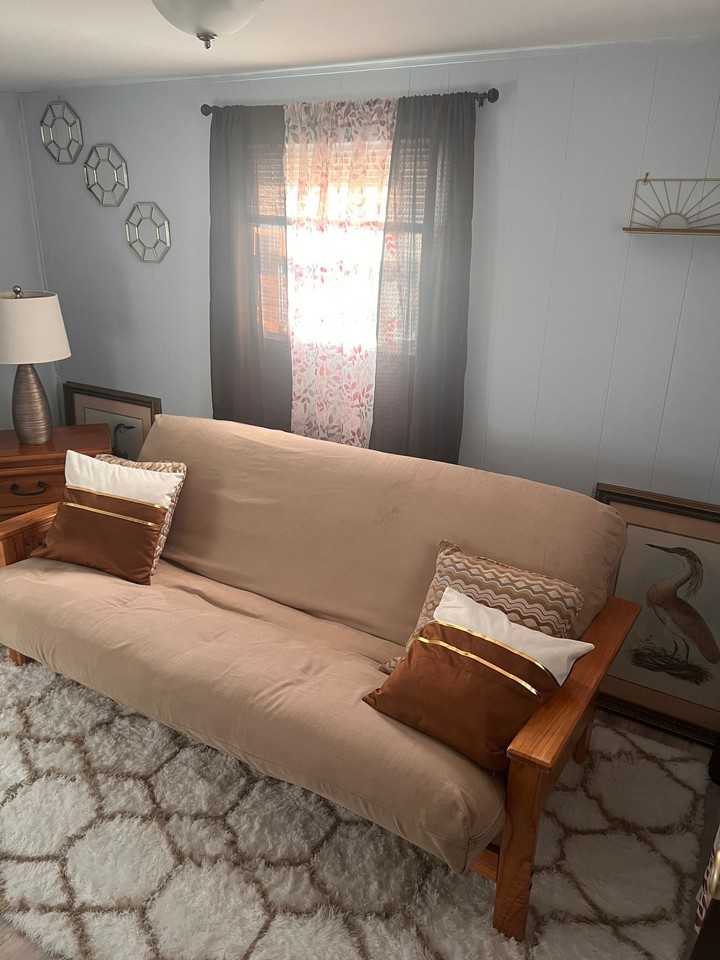705 Roma Rd - Photo 5 of 7