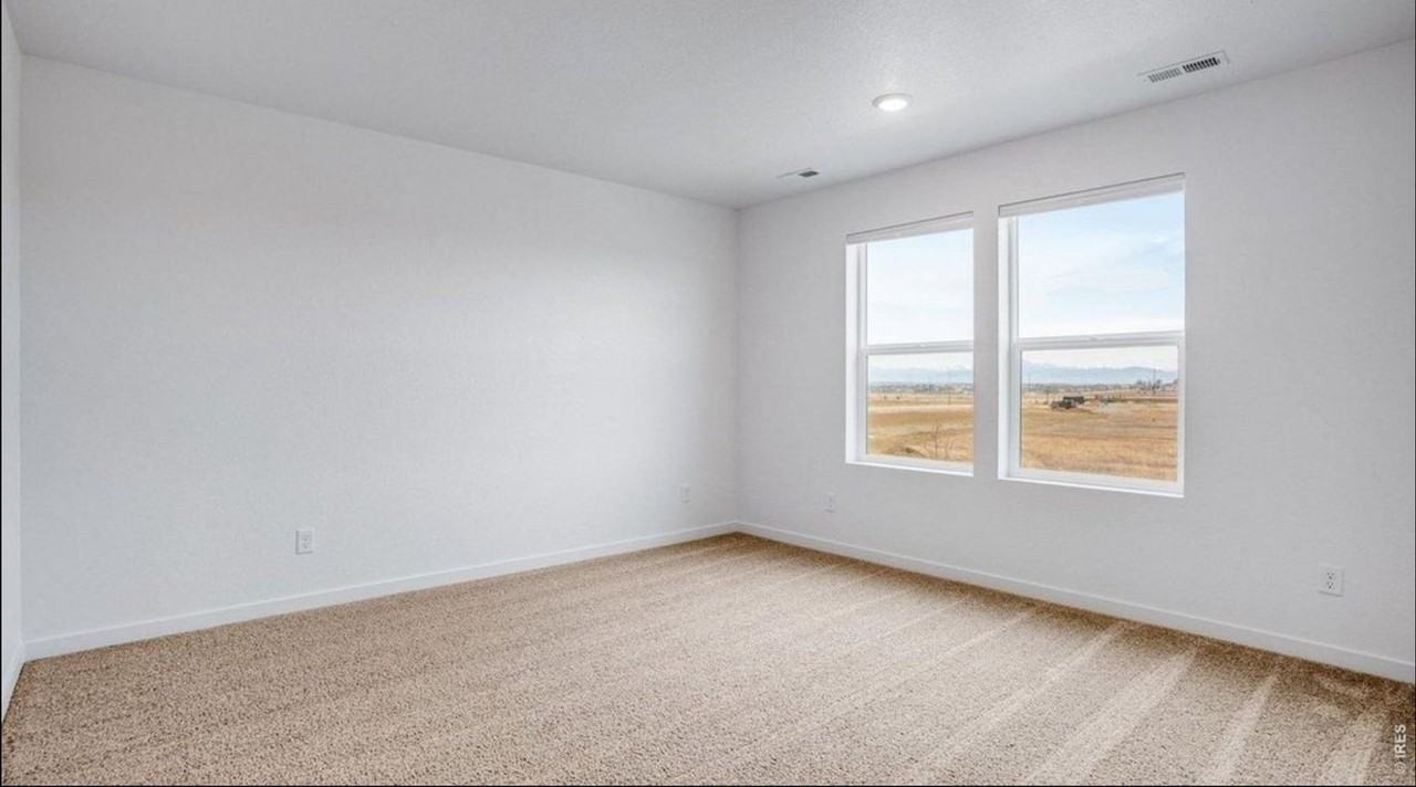 309 Fiord Way - Photo 5 of 13