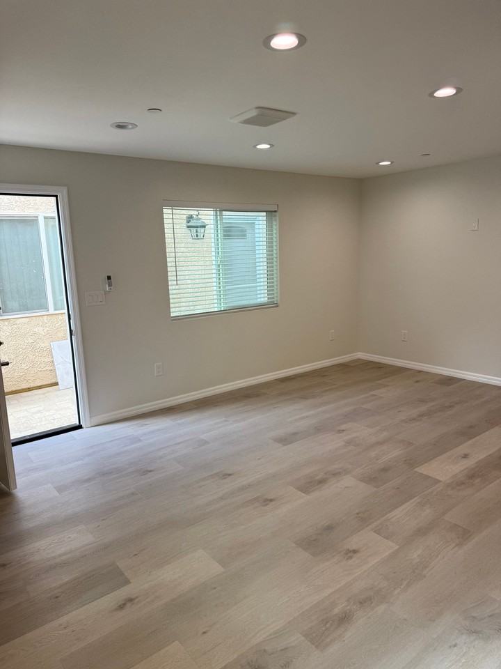 2347 Royal Ave #ADU - Photo 6 of 12