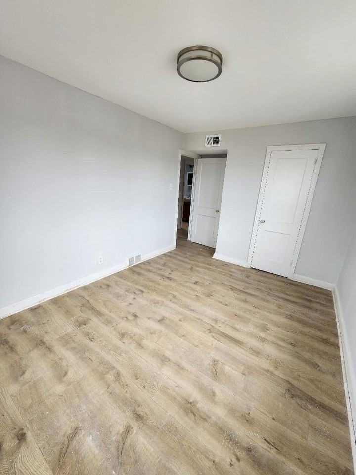 2121 Homer St #FL2 - Photo 7 of 14