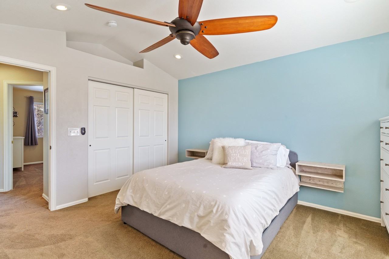 4752 Canyon Wren Ln - Photo 4 of 20