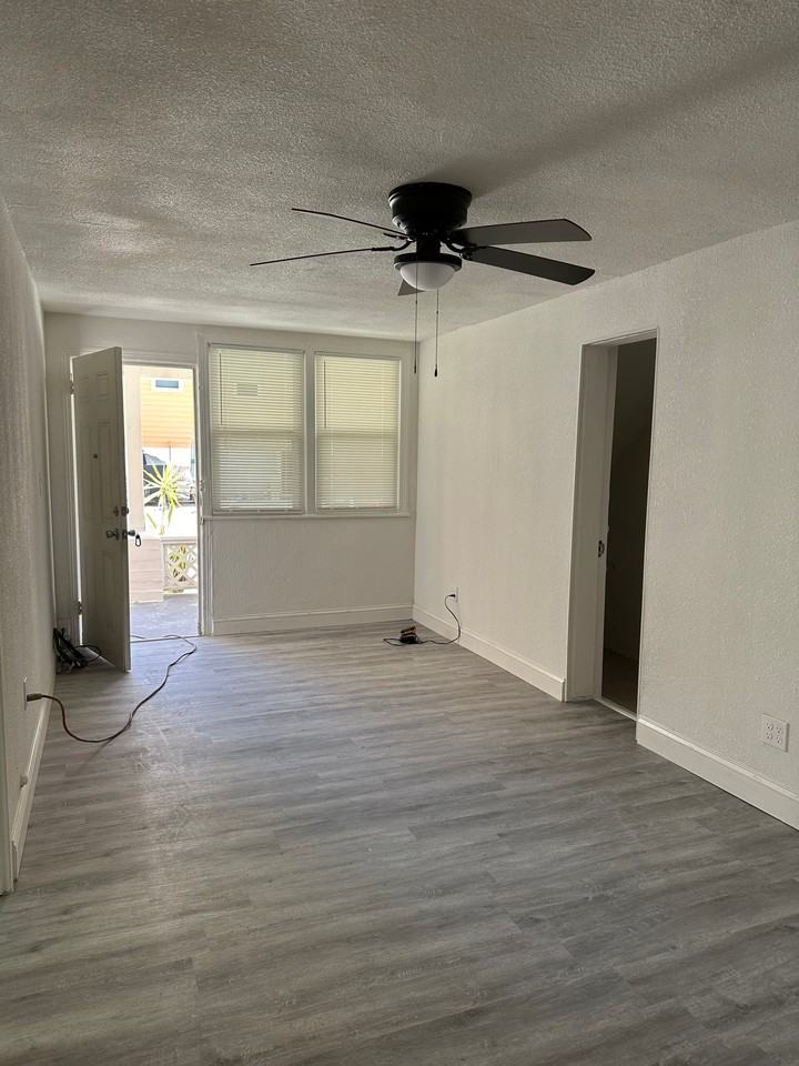 21 S Hollywood Ave #6 - Photo 7 of 10