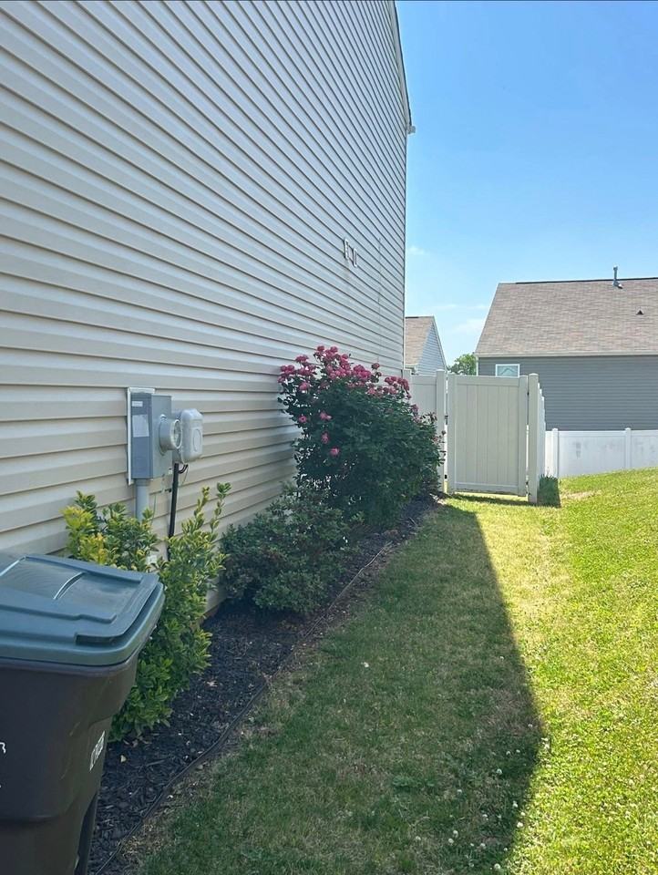 2663 Idared Dr - Photo 4 of 20