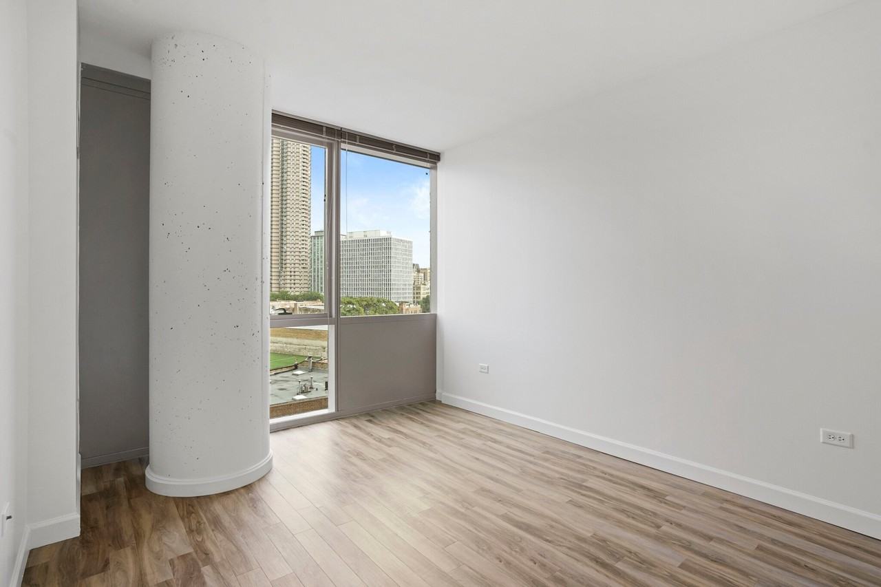 3756 N Halsted St - Photo 7 of 17