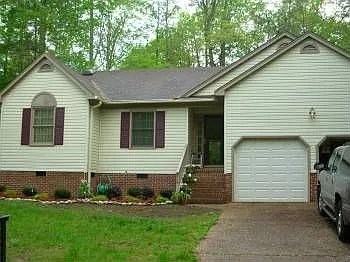 116 Wellington Cir - Photo 2 of 20