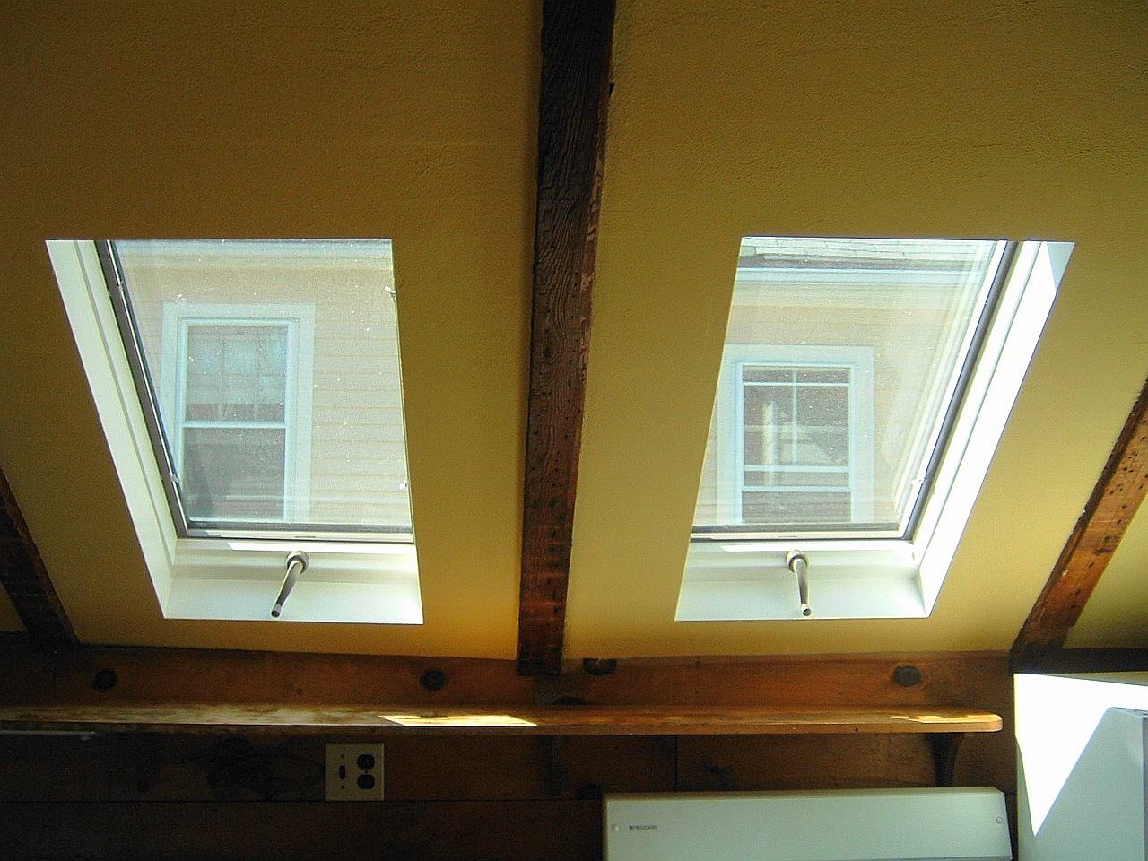 128 Pleasant St #2 - Photo 3 of 12