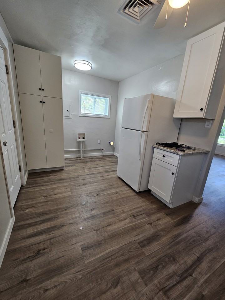 2908 Central Dr #NA - Photo 7 of 14