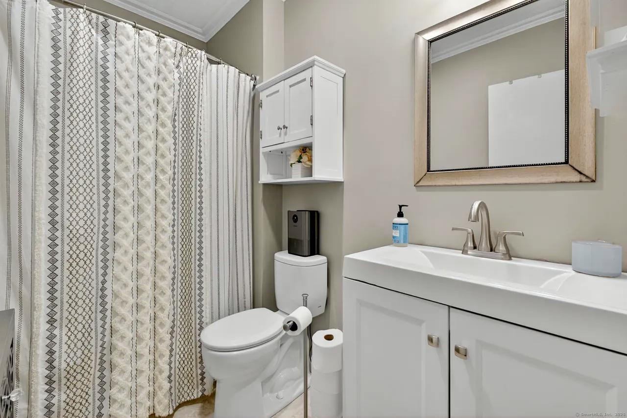 319 Main St #1 - Photo 5 of 16