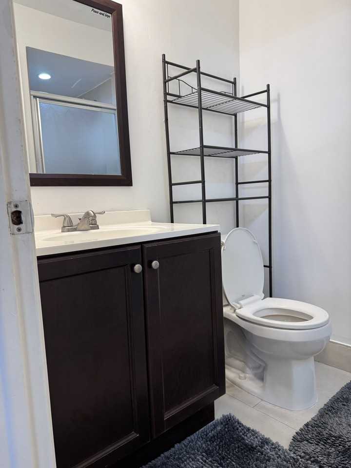 2471 Sw 82nd Ave - Photo 5 of 16